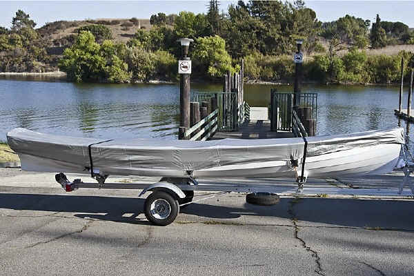Trailex SUT-200-S Shown With Wineglass Rowboat